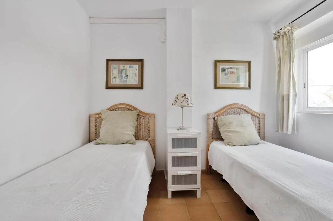 Apartment Los Claveles Almunecar Spain